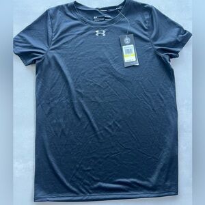 Under Armour Heat gear women’s Black Short Sleeve loose Tee gym workout run yoga